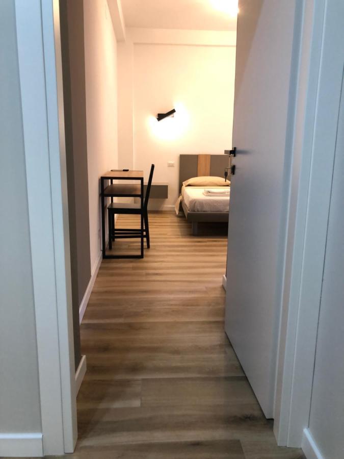 A Due Passi Dalla Scalinata Rooms Caltagirone Bagian luar foto